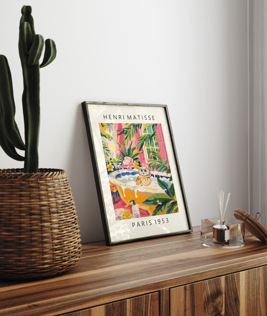 Whimsical owl bathtub scene for bathroom wall.