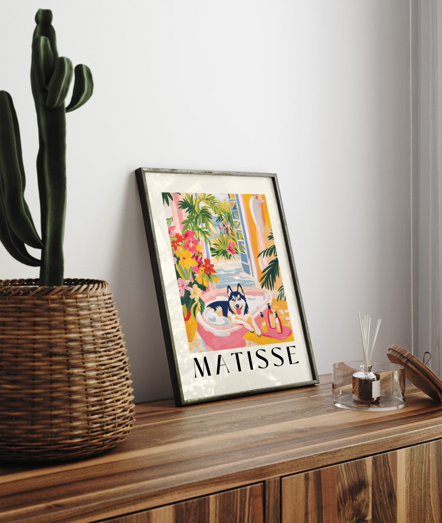 Bright and cheerful husky-themed tropical decor for bathroom